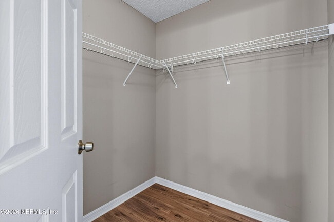 Building Photo - 3183 Wavering Ln