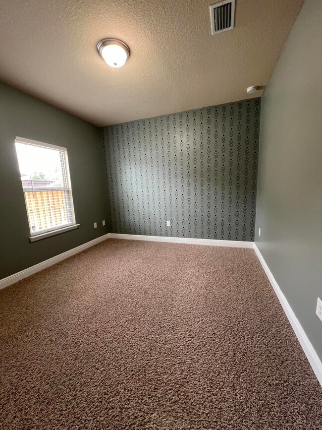 Building Photo - 516 Gadwell St