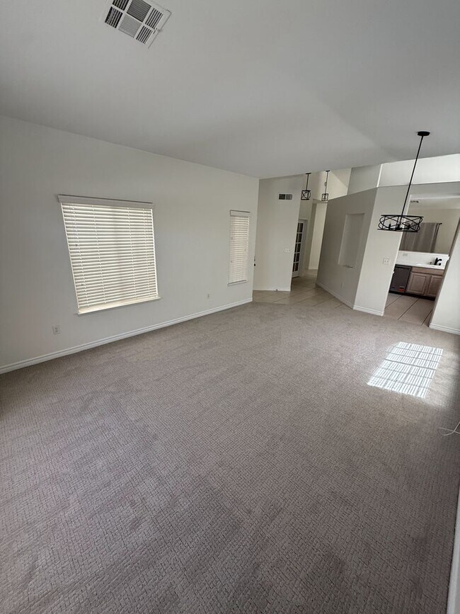Building Photo - 8960 Tumbling Pebble Way