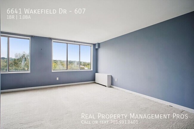 Building Photo - 6641 Wakefield Dr