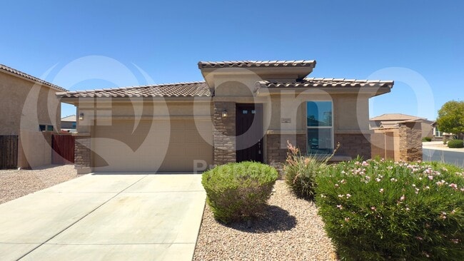 Primary Photo - 41601 W Elm Dr