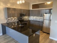 Building Photo - 99 W Main St