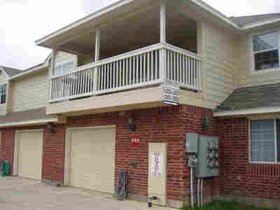 Garage - Marquis Townhomes