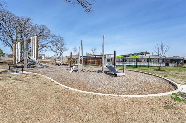 Building Photo - 2216 Toucan Dr