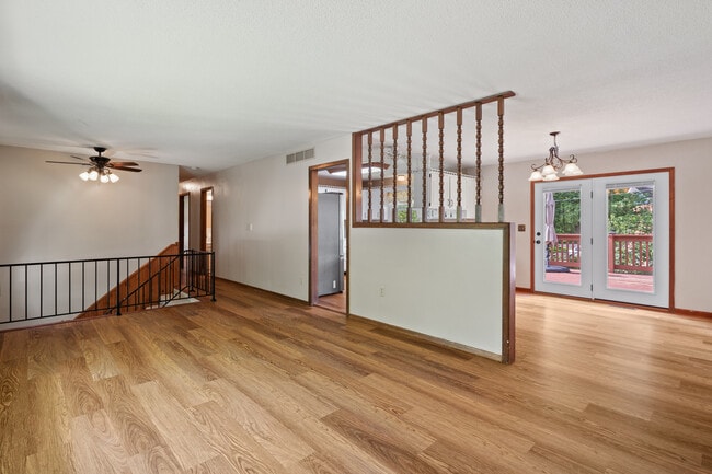 Building Photo - 1305 Jake Ln