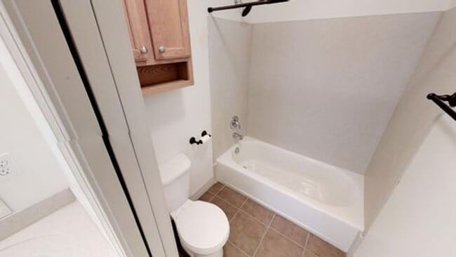 Building Photo - A PERFECT TOWNHOME IN EAGLE MOUNTAIN