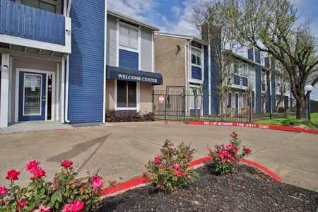 Primary Photo - Ashford Park Apartments & Townhomes