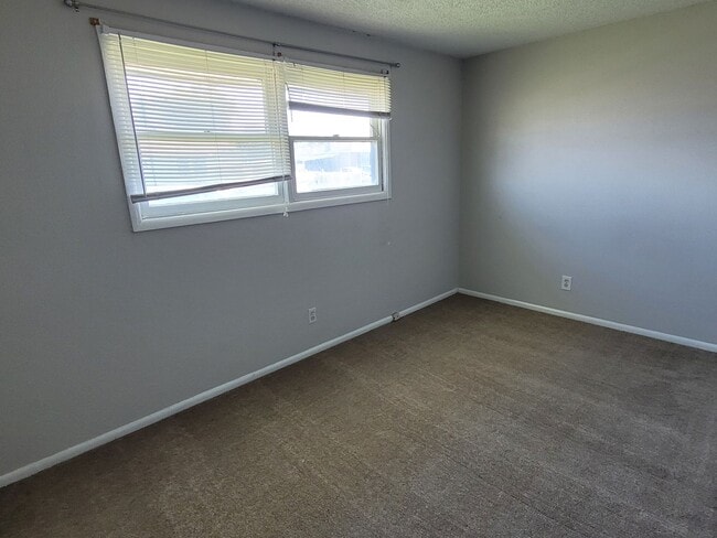 Building Photo - House with Full Basement