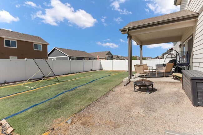 Building Photo - 3 Bedroom 2.1 Bath in West Greeley
