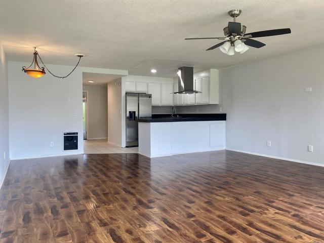 Building Photo - 2507 Navarra Dr