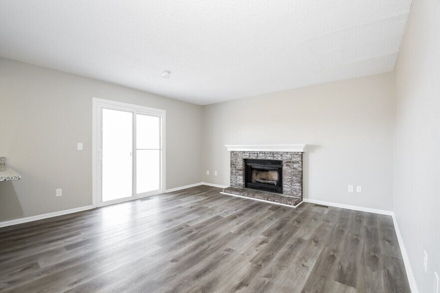 Building Photo - 10690 Eudora Way