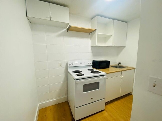 Building Photo - 1341 W Point Dr