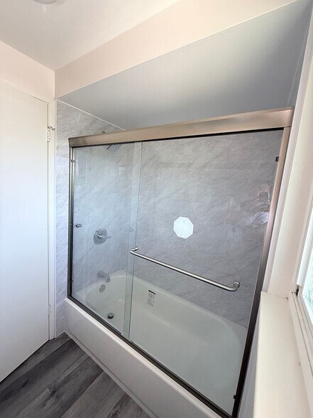 Building Photo - 6292 Silverwood Dr
