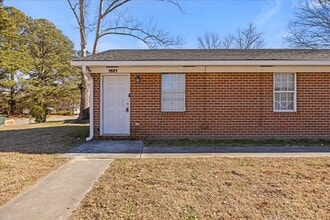 Building Photo - 1601 Betz St