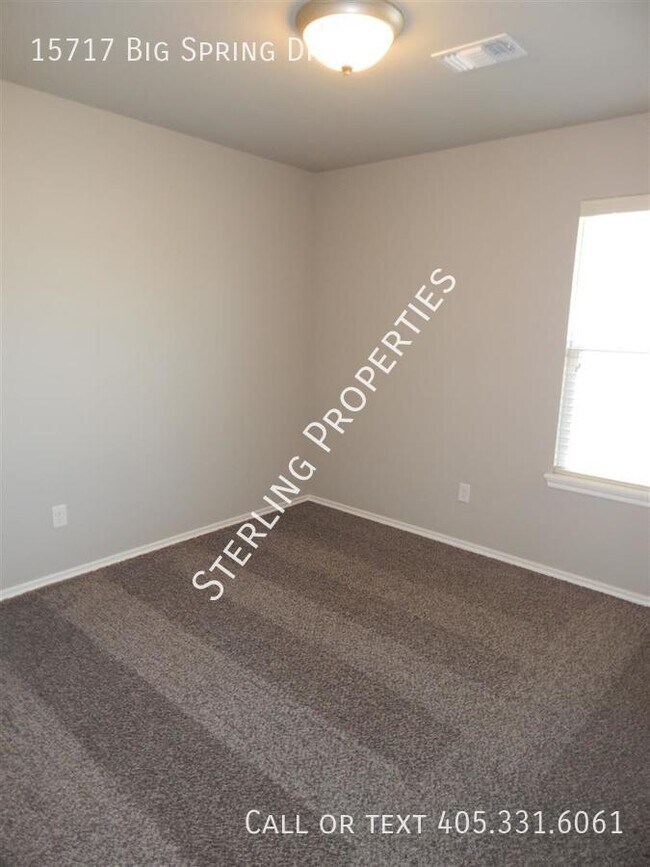 Building Photo - 15717 Big Spring Dr
