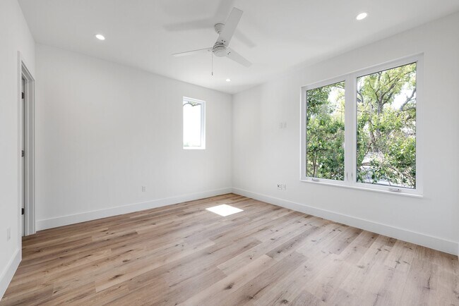 Building Photo - 3107 Walling Dr