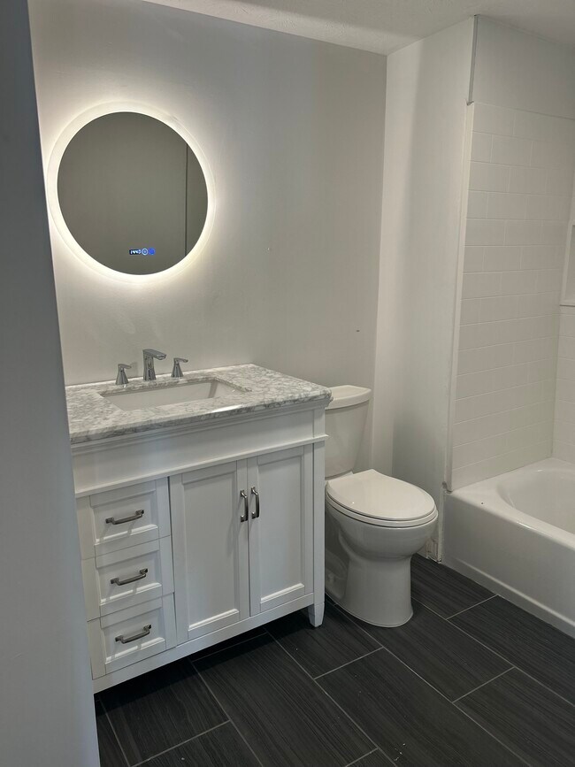 Building Photo - 1411 English Ave