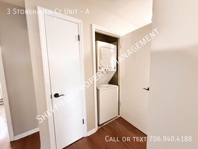 Building Photo - 3 Stonehaven Ct