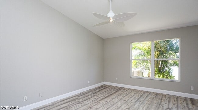 Building Photo - 402 Emerald Bay Cir