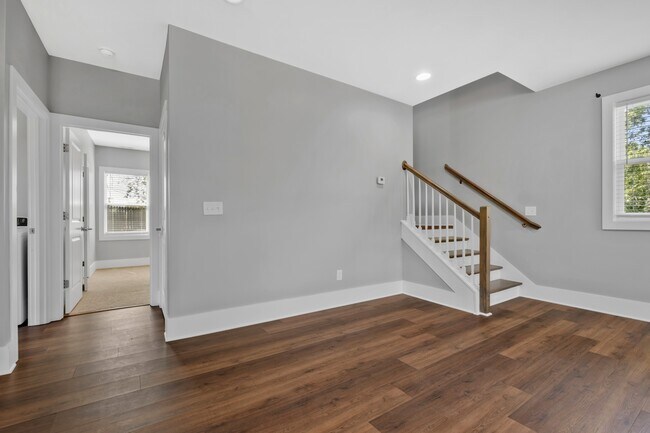 Building Photo - 203 Eastover St