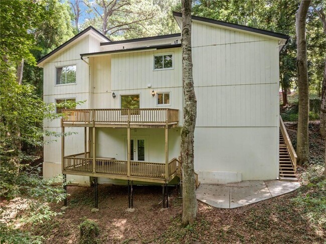 Building Photo - 2710 Margaret Mitchell Dr NW