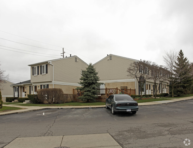 Building Photo - Kensington Heights