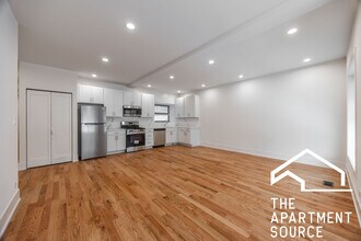 Building Photo - 652 W Gordon Terrace