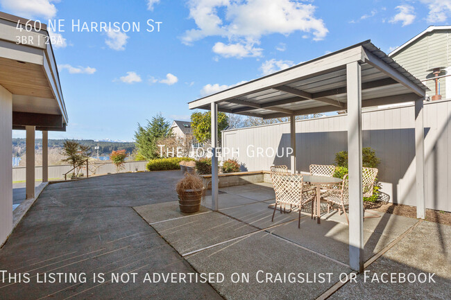 Building Photo - Mid-Century Modern 3 bed with panoramic wa...