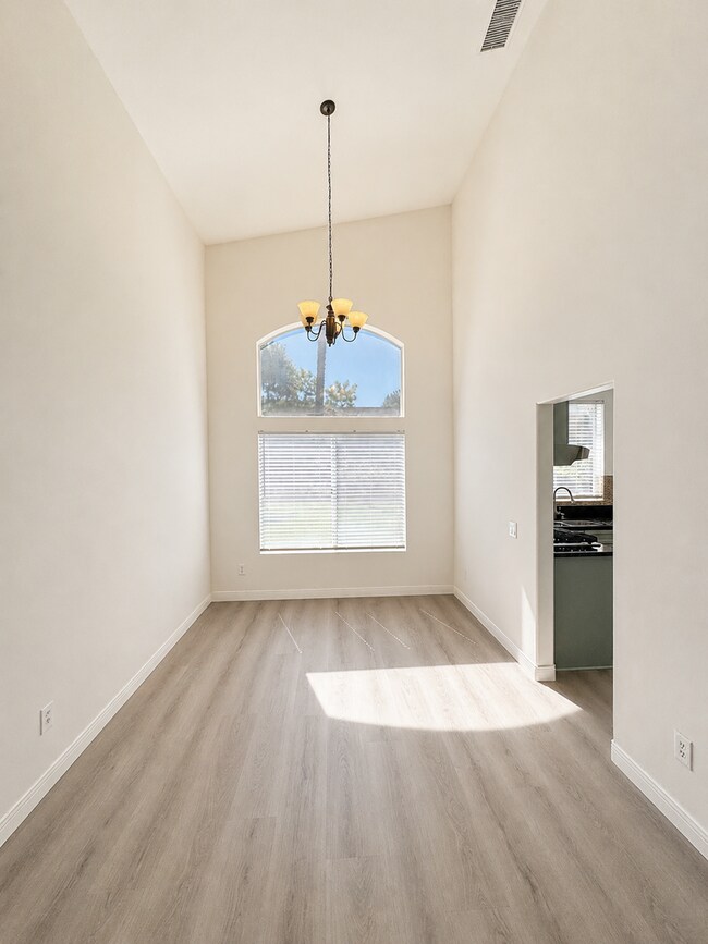 Building Photo - 5178 Corte Vistora