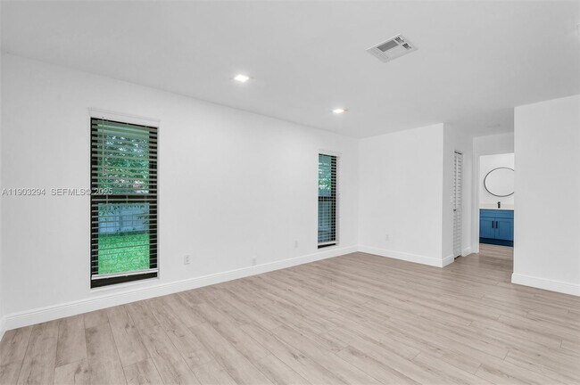 Building Photo - 11476 Sundance Ln