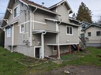 Building Photo - LaChance-1110 A/B