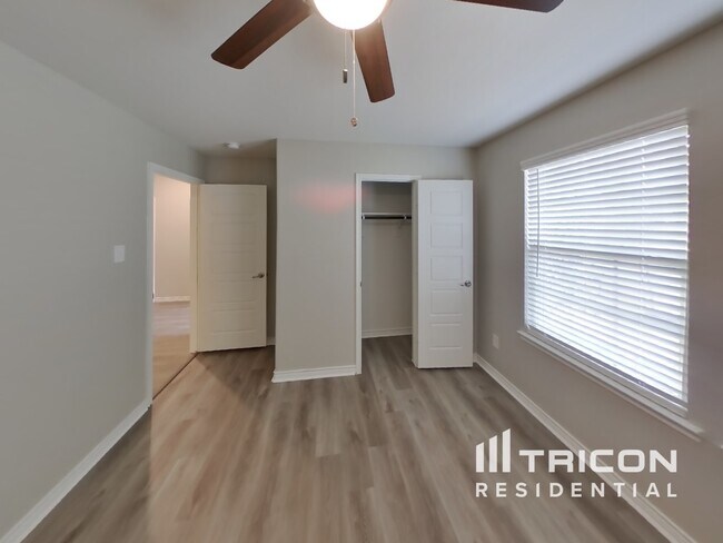 Building Photo - 132 Newsom Dr