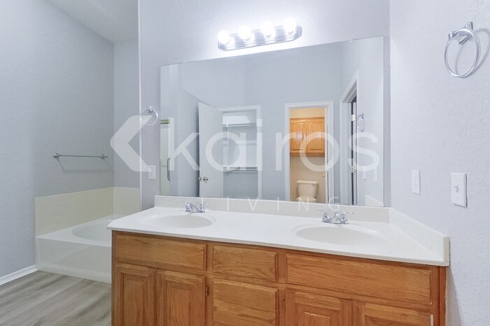 Building Photo - 408 Coalbrook Dr