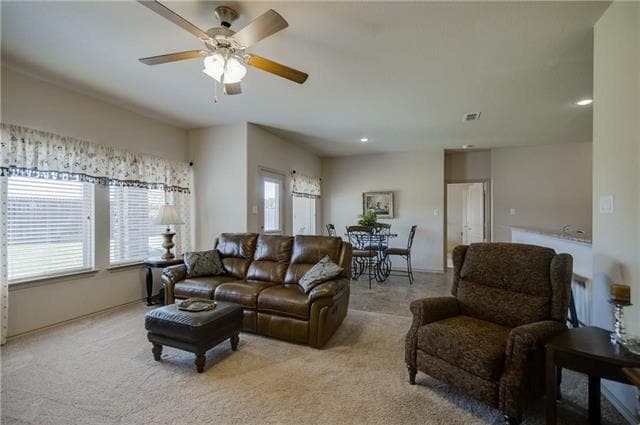 Building Photo - 3329 Tamarack Ln