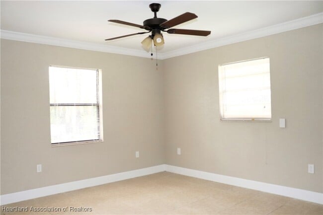 Building Photo - 2803 Pompano Dr