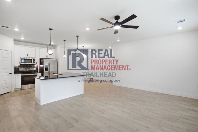 Building Photo - 5620 Van Horn Dr