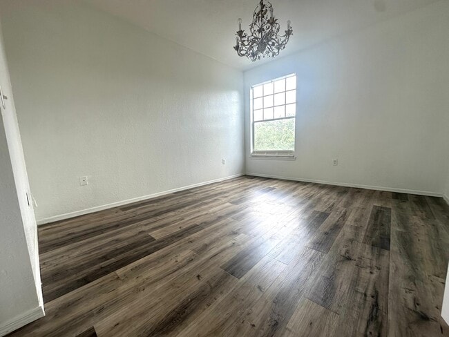 Building Photo - 132 Vista Verdi Cir