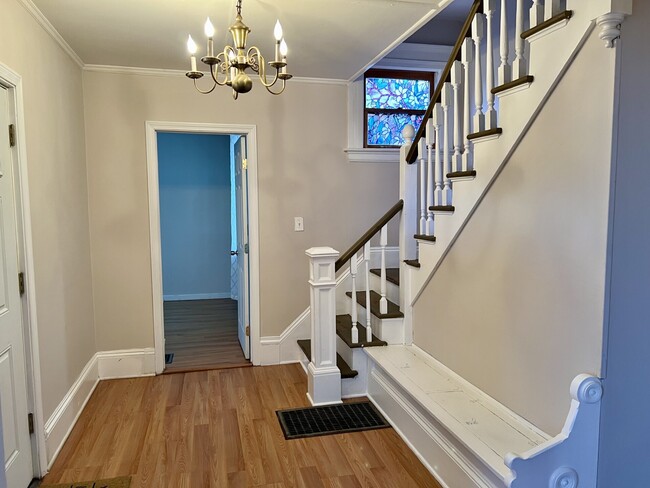 Building Photo - 435 Windham Rd