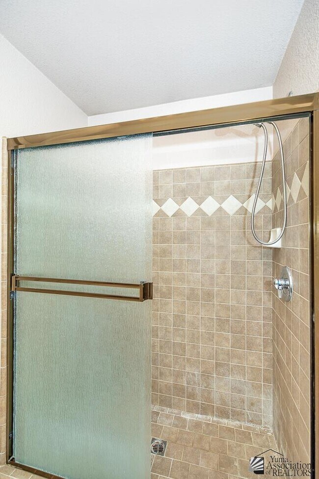 Building Photo - 11149 E 26th St