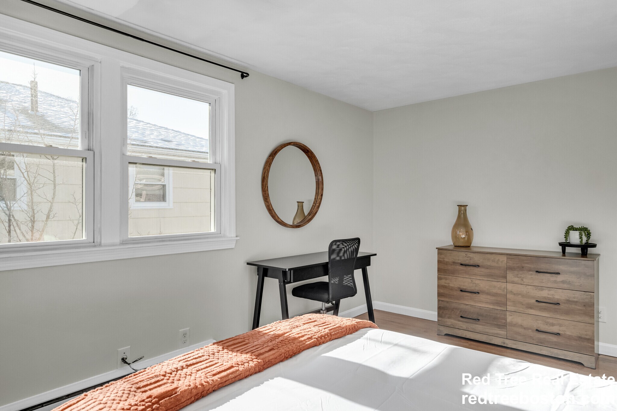 Building Photo - 74 Dunboy St