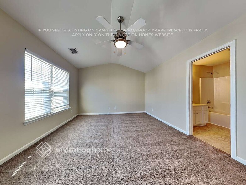 Building Photo - 2918 Duvalla Ave