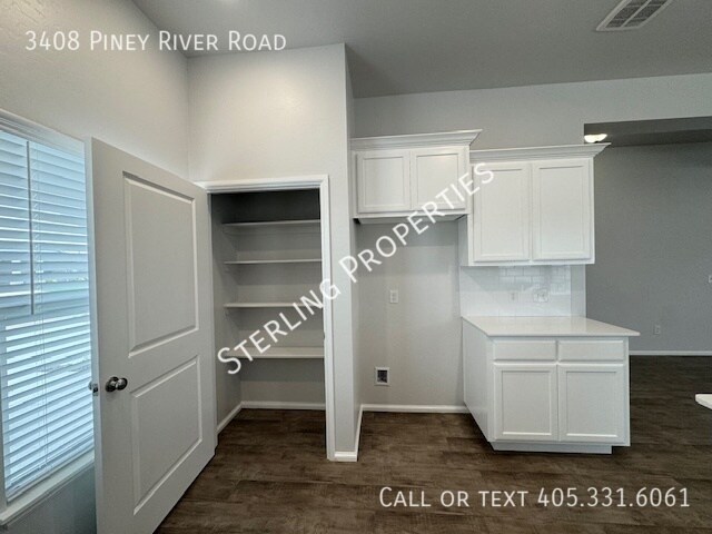 Building Photo - 3408 Piney River Dr