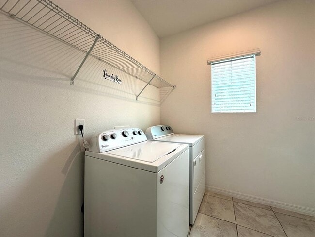Building Photo - 9362 Tyrella Pine Trail