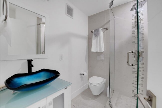 Building Photo - 3430 Galt Ocean Dr