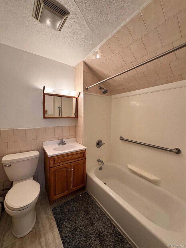 Building Photo - 20 W Academy St