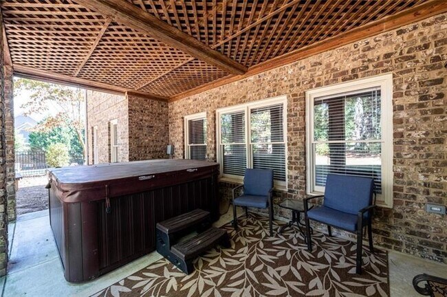 Building Photo - 2361 Legacy Maple Dr