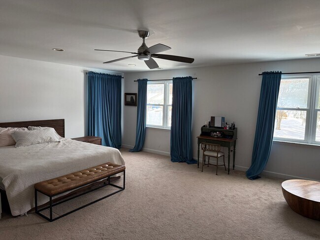 Building Photo - Beautiful 4-Bedroom Home with Finished Basement & Large Yard- Sykesville, MD