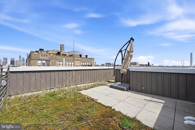Building Photo - 1341 S Garnet St