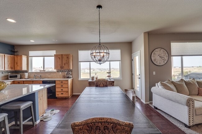 Building Photo - Stunning 4 Bed, 3 1/2 Bath House in Severance!