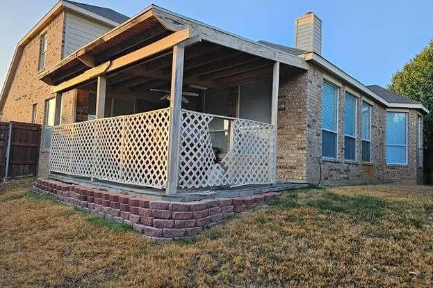 Building Photo - 215 Lairds Dr